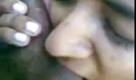 Liếm xả từ ngón tay clip sex moi nhất của cô