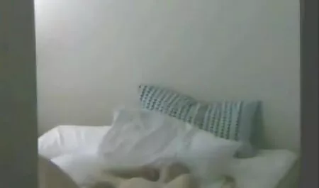 Xuất tinh trong âm đạo của một phim sex nhat khong che moi cô gái