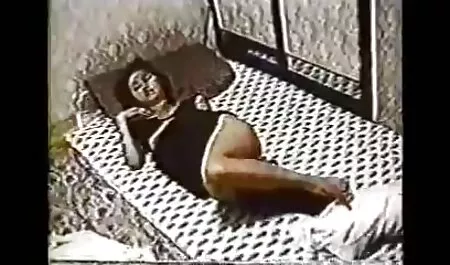 Midget, Vixen và bạn sex hoc sinh moi nhat bè của cô, chơi bóng chuyền với các chàng trai