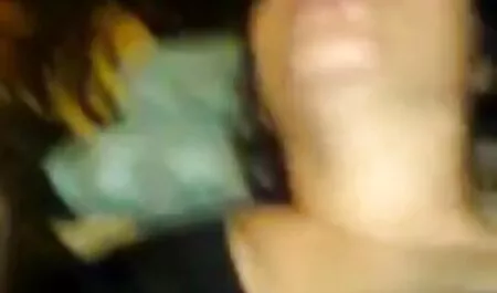 Trong tình sexmới nhất yêu với cô ấy cơ thể trẻ