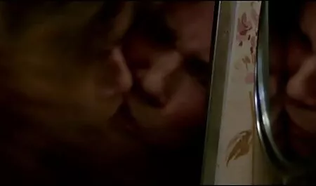 Ma cà rồng ép chặt các cây giữa ngực tai sex moi nhat