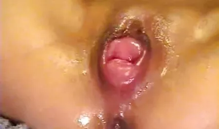 Các cô gái tóc vàng ly dị cho tình dục khi thanh toán tiền thuê sex nhật mới một căn hộ