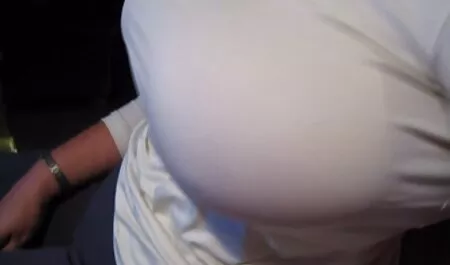Các clip sex tu quay moi nhat phalos làm theo cách của mình qua mu rừng