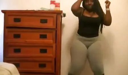 Cô vlxx mới nhất là pussy